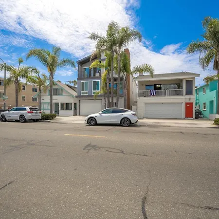 Great Location Near The Balboa Pier And Fun Zone With Air Conditioning